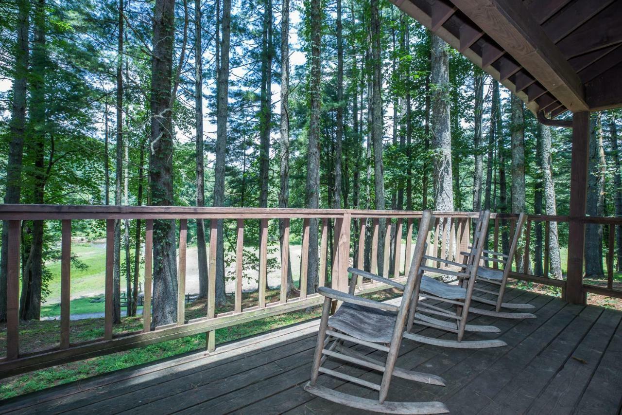 Вилла Springmaid Mountain Spruce Pine Экстерьер фото